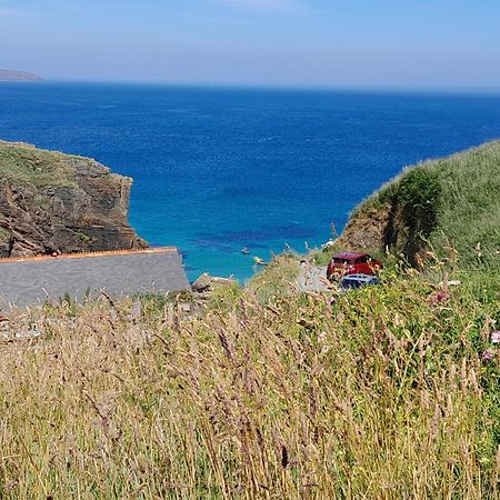 Farm Accommodation - The Lizard Peninsula, Cornwall Helston Exterior foto